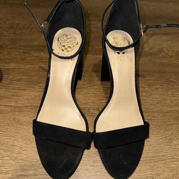 Vince Camuto Shoes - Black Vince Camuto Heels Size 8
